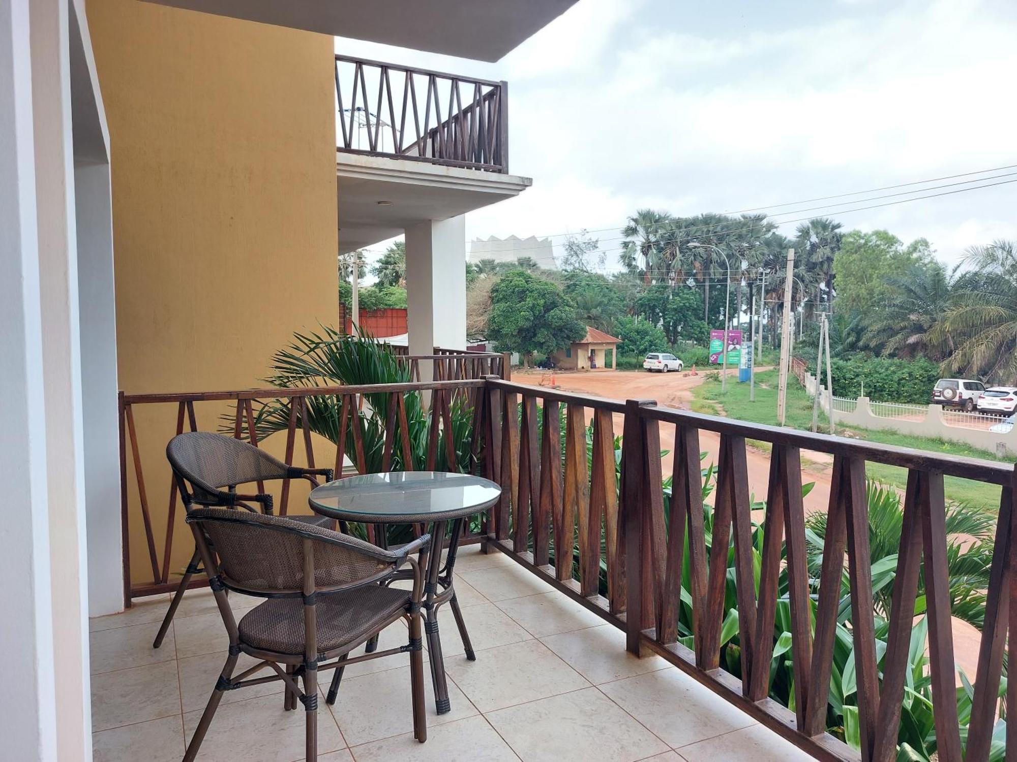Forest View Apartments Kololi Exterior foto